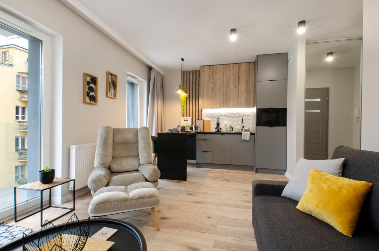 East Side Apartments 우치 외부 사진