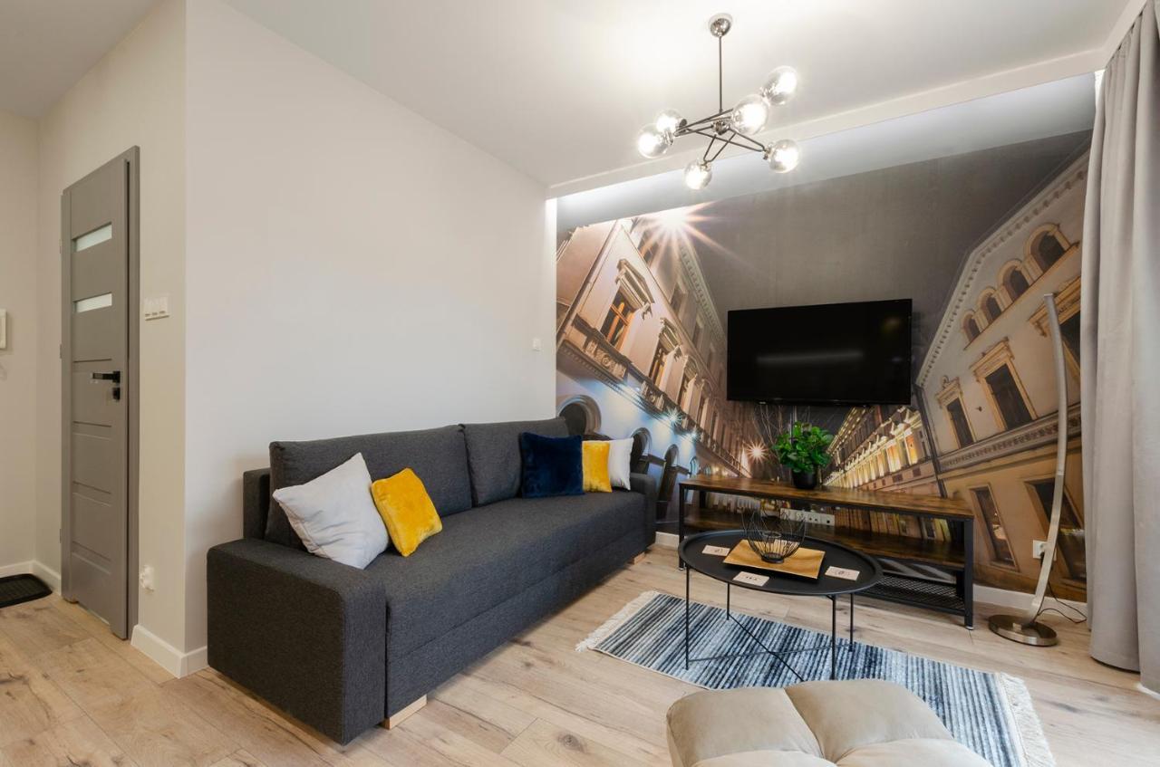 East Side Apartments 우치 외부 사진